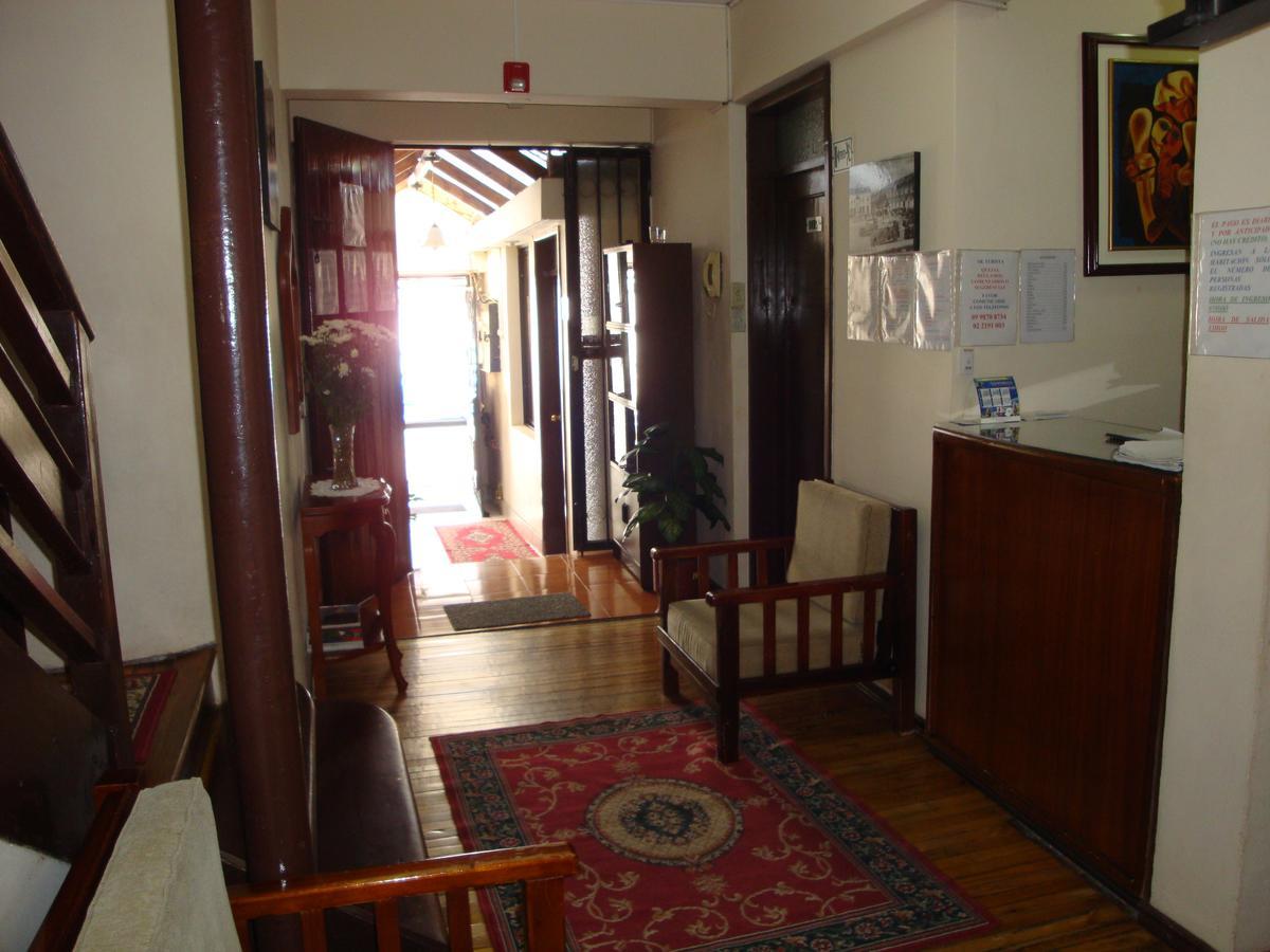 Hostal Santa Maria Gracia Quito Esterno foto
