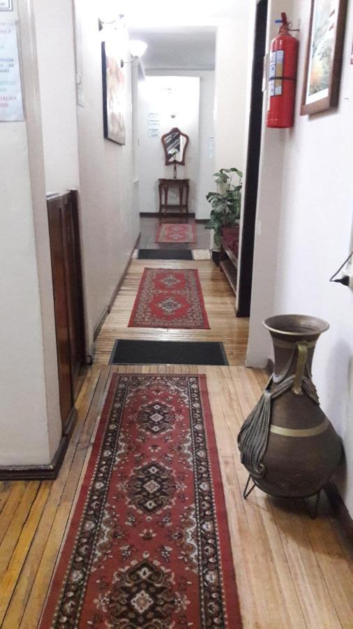 Hostal Santa Maria Gracia Quito Esterno foto